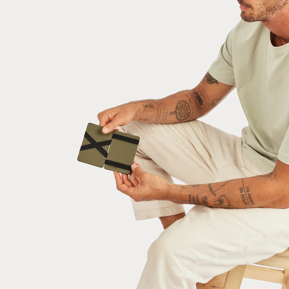 Flip Wallet - Khaki - Image 10