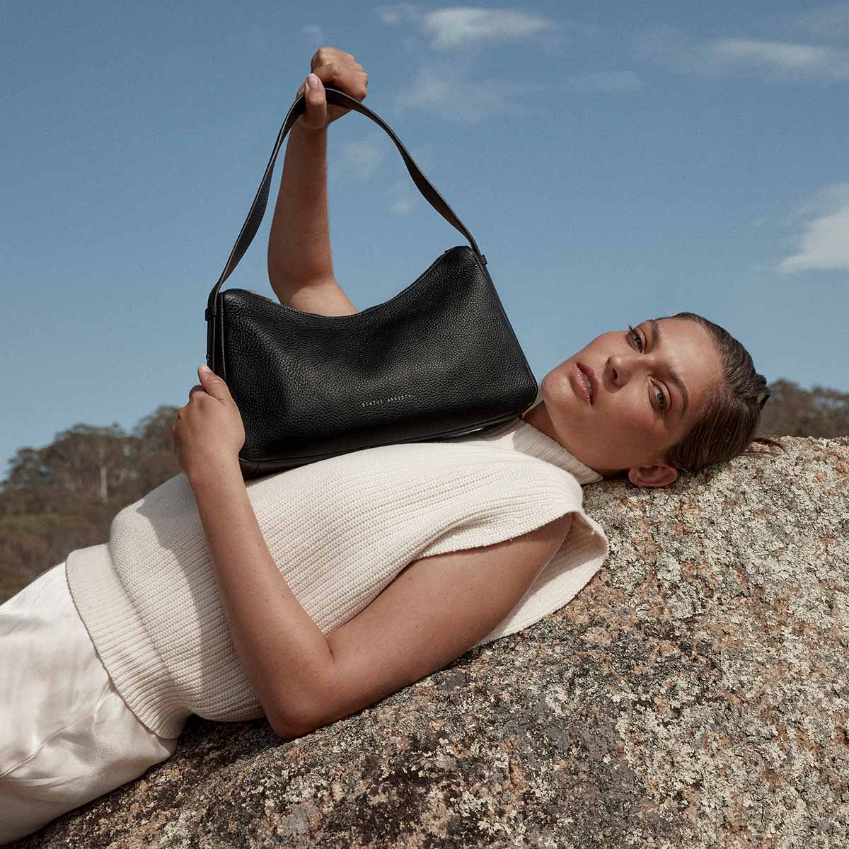 Hideout Bag - Black - Image 11