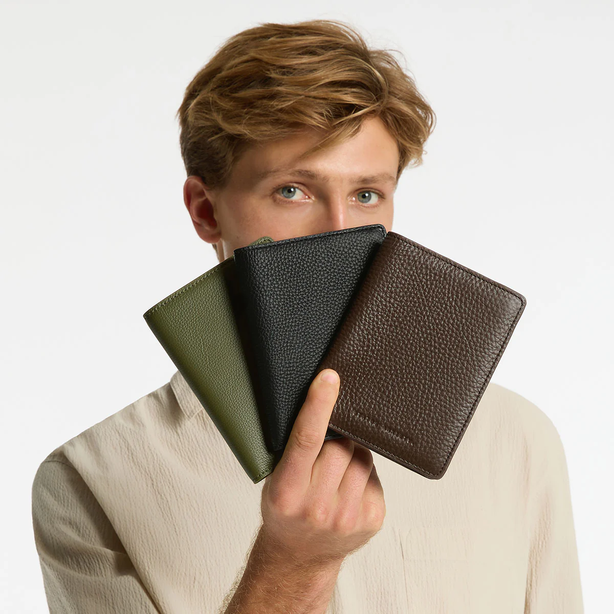 In Transit Passport Wallet - Khaki - Image 8