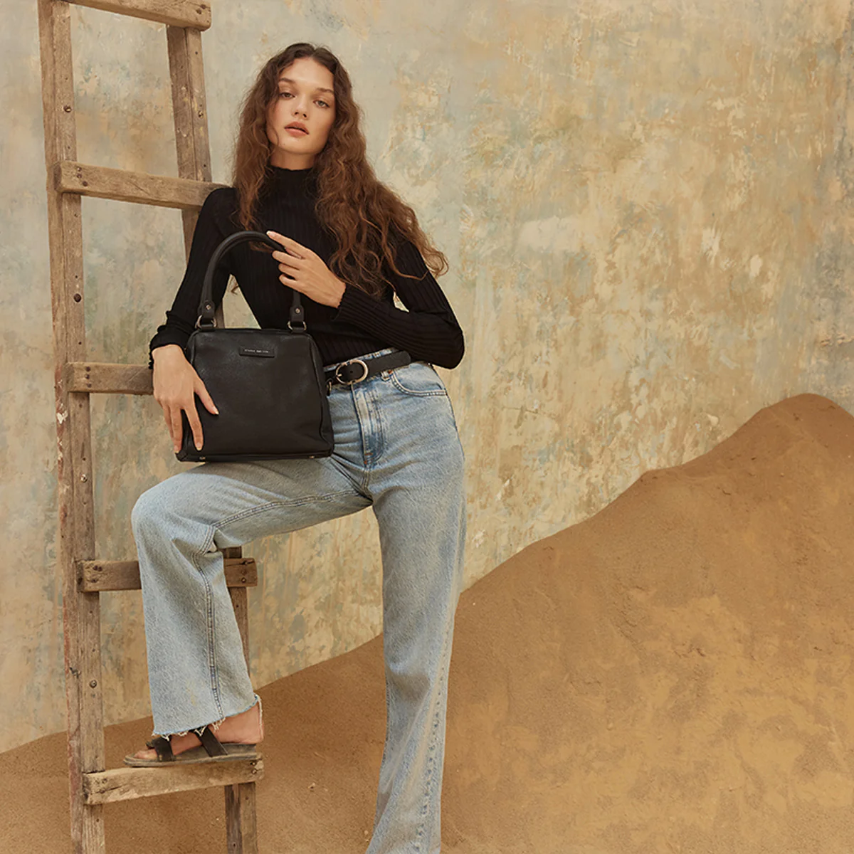 Last Mountains Bag - Black - Image 14