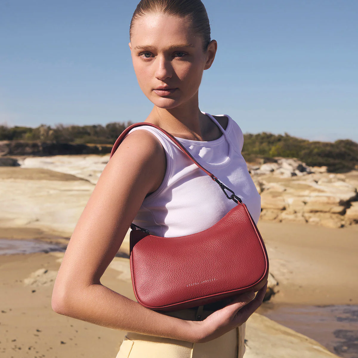 Look Both Ways Bag - Rouge - Image 9