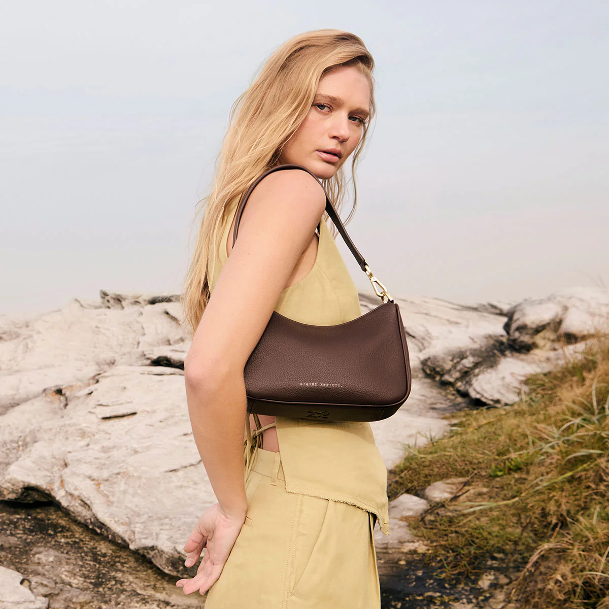 Look Both Ways Bag - Cocoa/Brushed Gold - Image 11