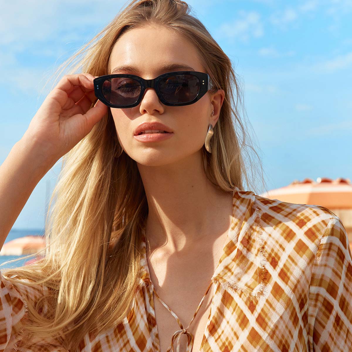 Luna Sunglasses - Black - Image 10
