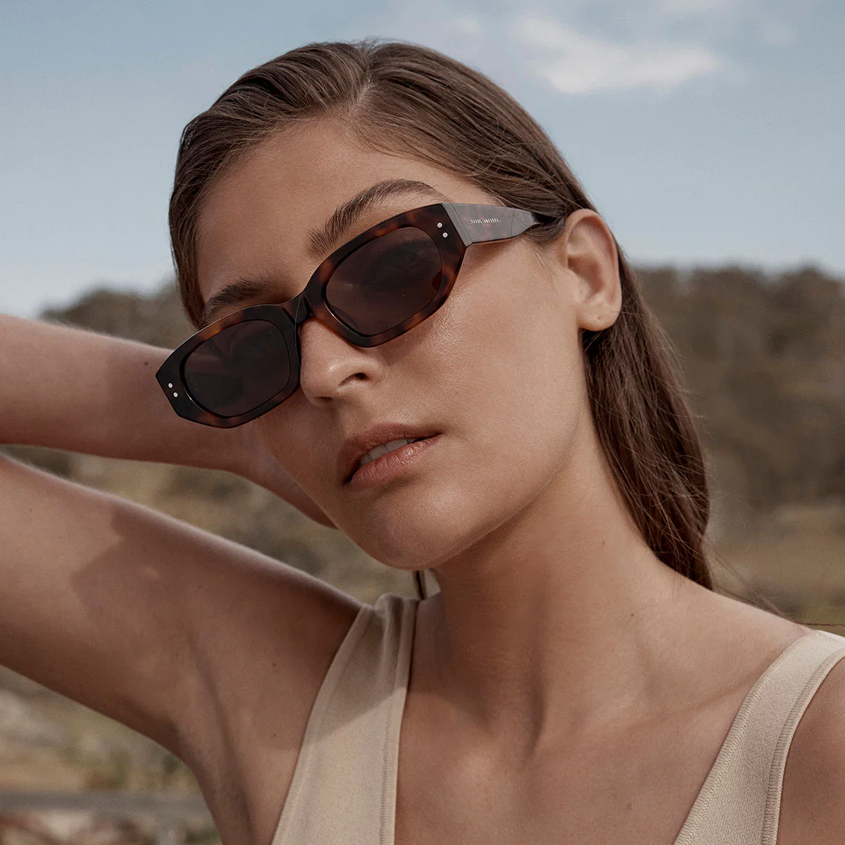 Luna Sunglasses - Brown Tort - Image 7