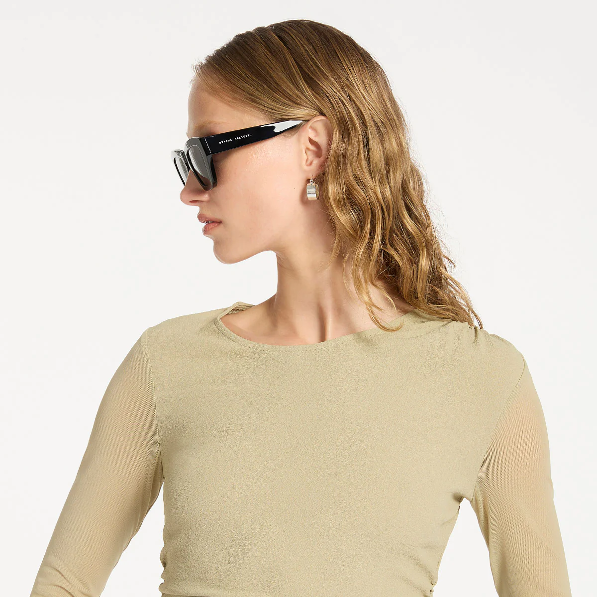 Mirage Sunglasses - Black - Image 8