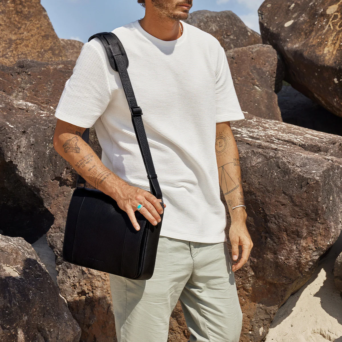 Set Your Sights Bag - Black - Image 7