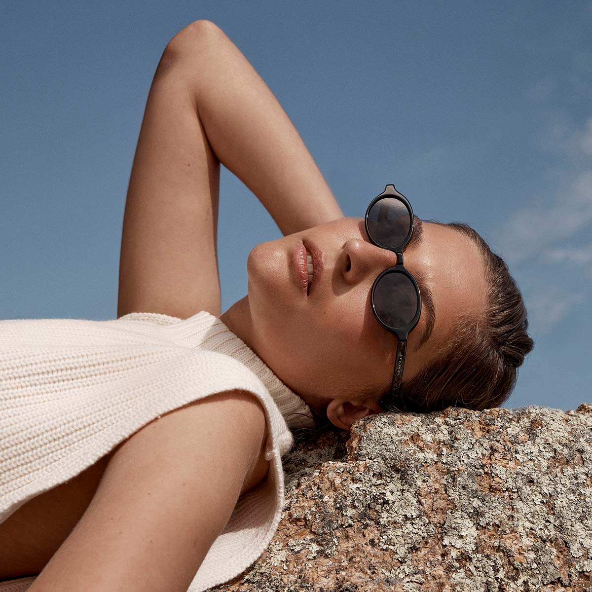 Wonder Sunglasses - Black - Image 7